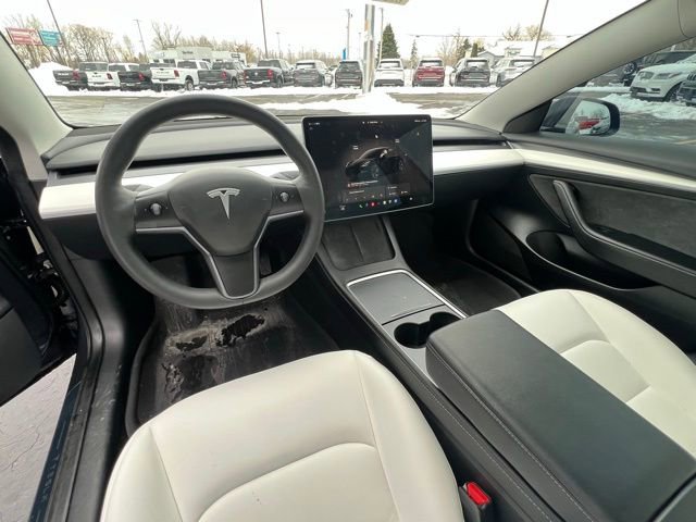 Used 2023 Tesla Model 3 Long Range image 9