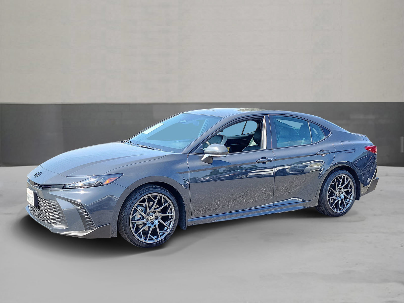 Used 2026 Toyota Camry SE FWD image 1