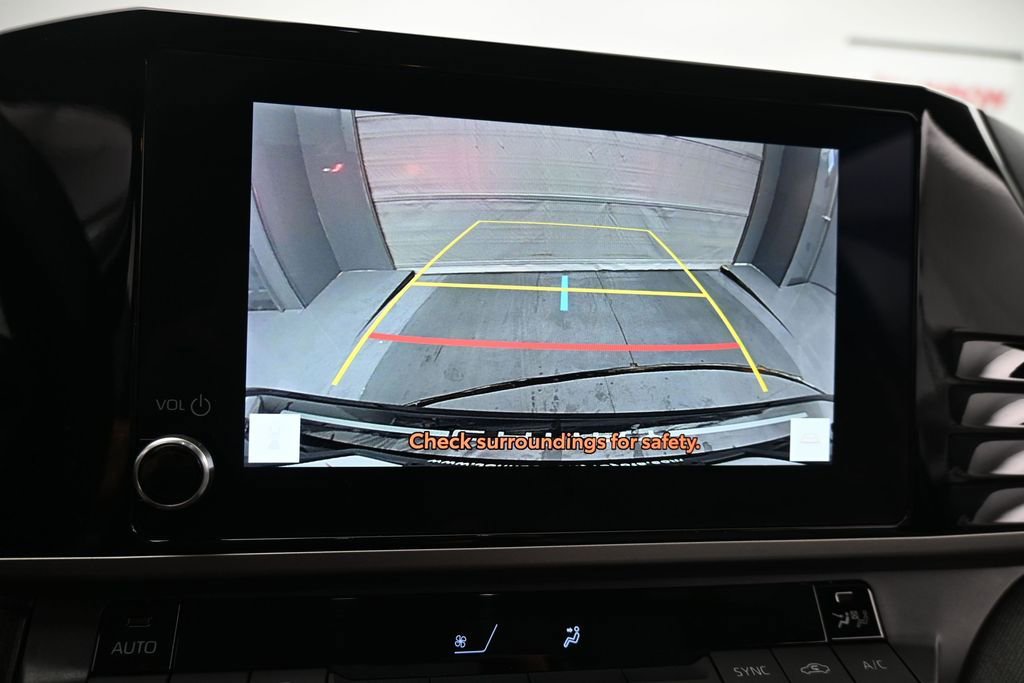 Used 2025 Toyota Camry LE FWD image 18