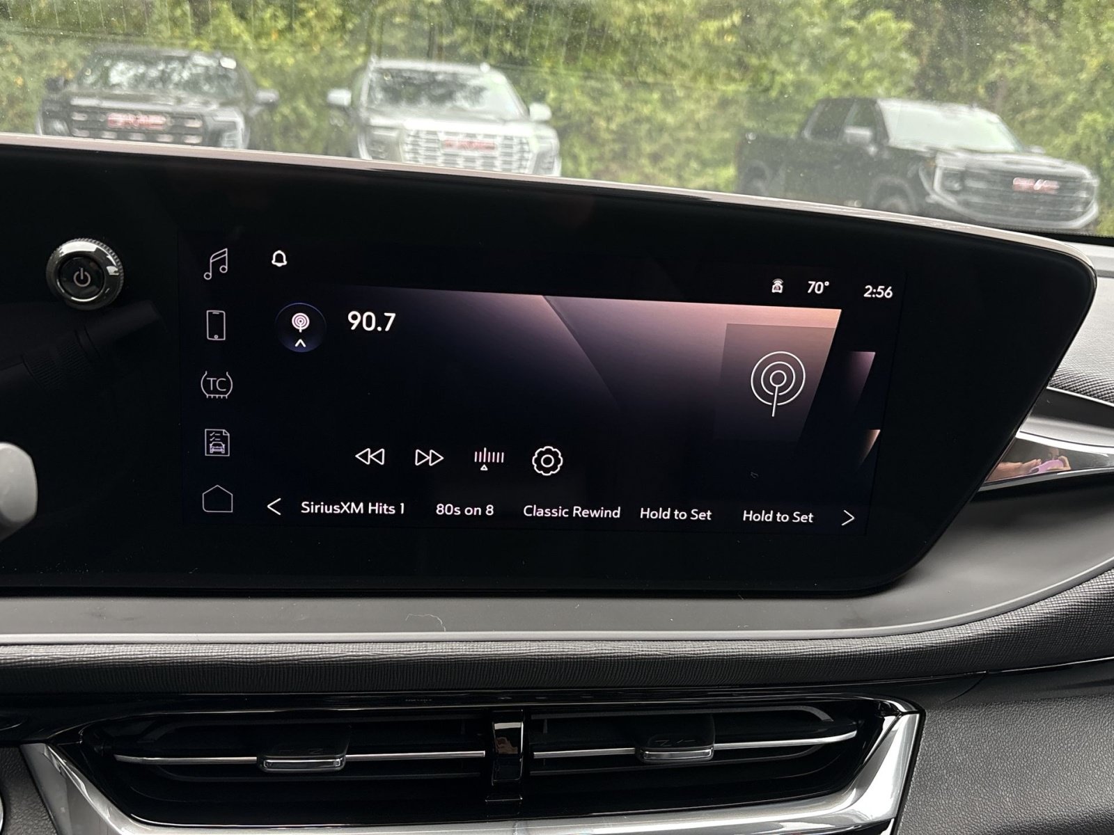 New 2026 Buick Envista Sport Touring w/ Convenience I Package FWD image 18