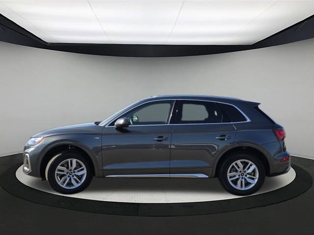 Certified 2023 Audi Q5 2.0T Premium w/ Convenience Package image 4