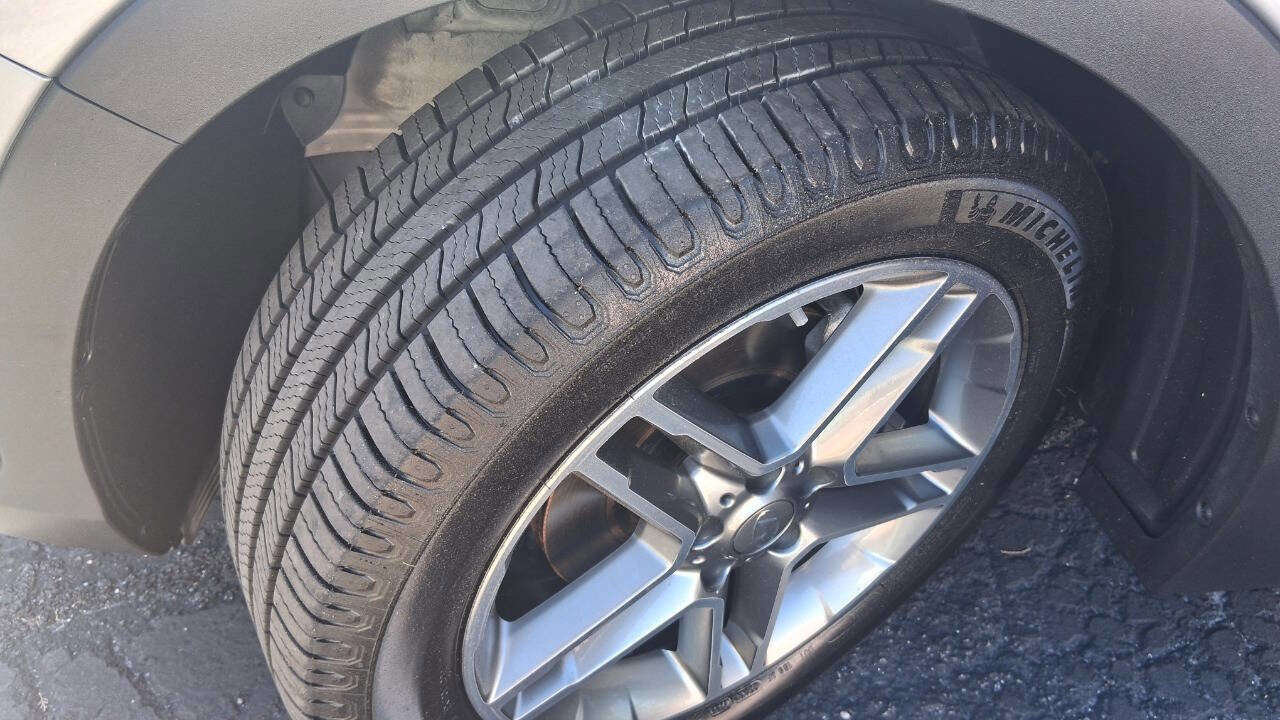 Used 2019 Hyundai Santa Fe XL image 10