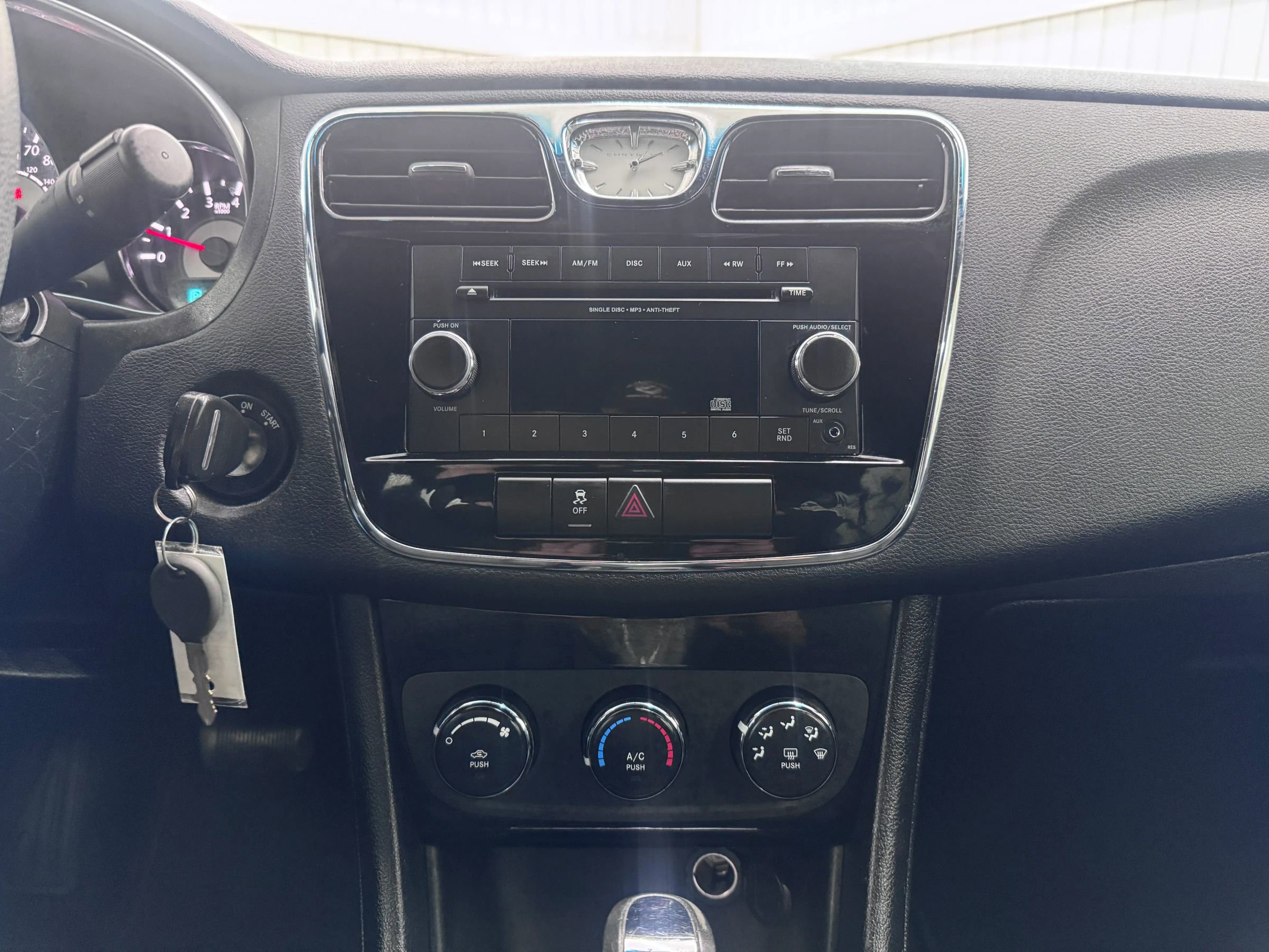 Used 2014 Chrysler 200 LX image 17