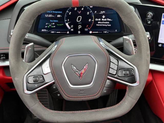 Used 2022 Chevrolet Corvette Stingray Premium Conv w/ Z51 Performance Package RWD image 13