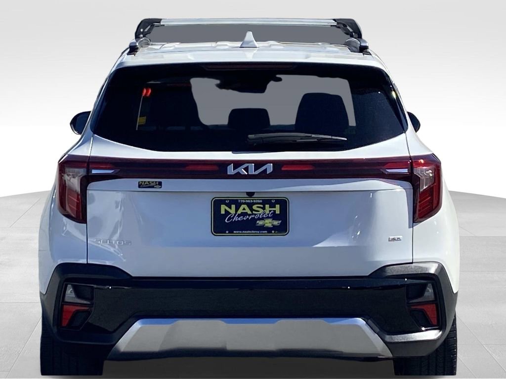 Used 2024 Kia Seltos SX w/ SX Sunroof Package image 4