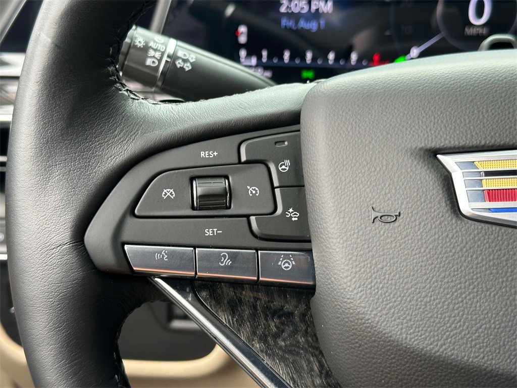 Used 2024 Cadillac Escalade Premium Luxury image 37