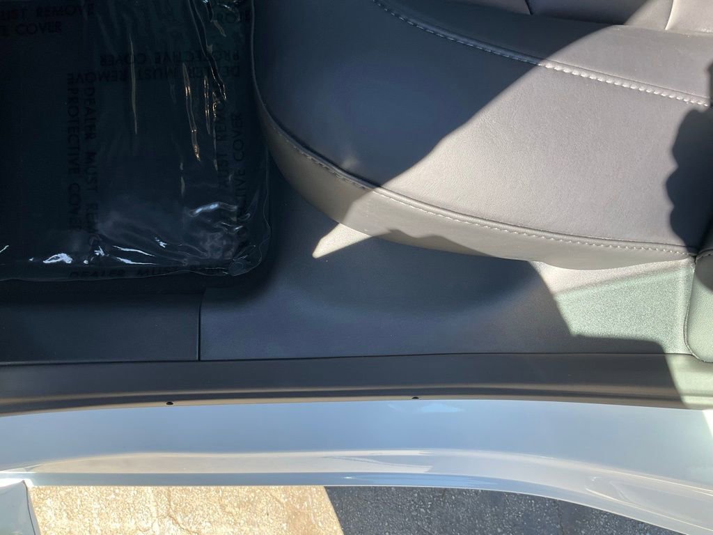 Used 2023 Tesla Model 3 Standard Range image 25