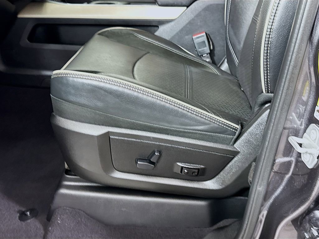 Used 2020 RAM 2500 Laramie image 26