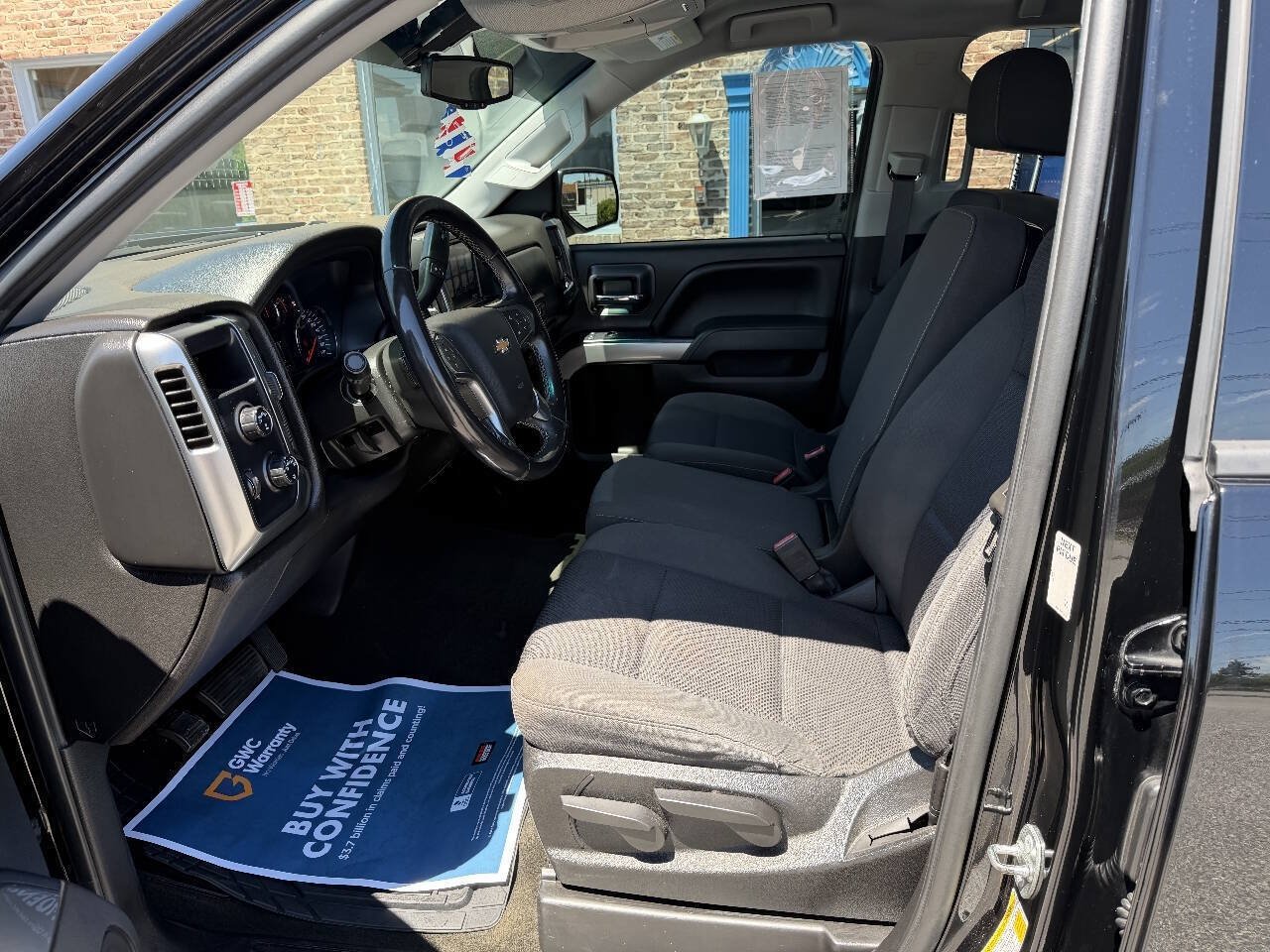Used 2018 Chevrolet Silverado 1500 LT AWD/4WD image 14