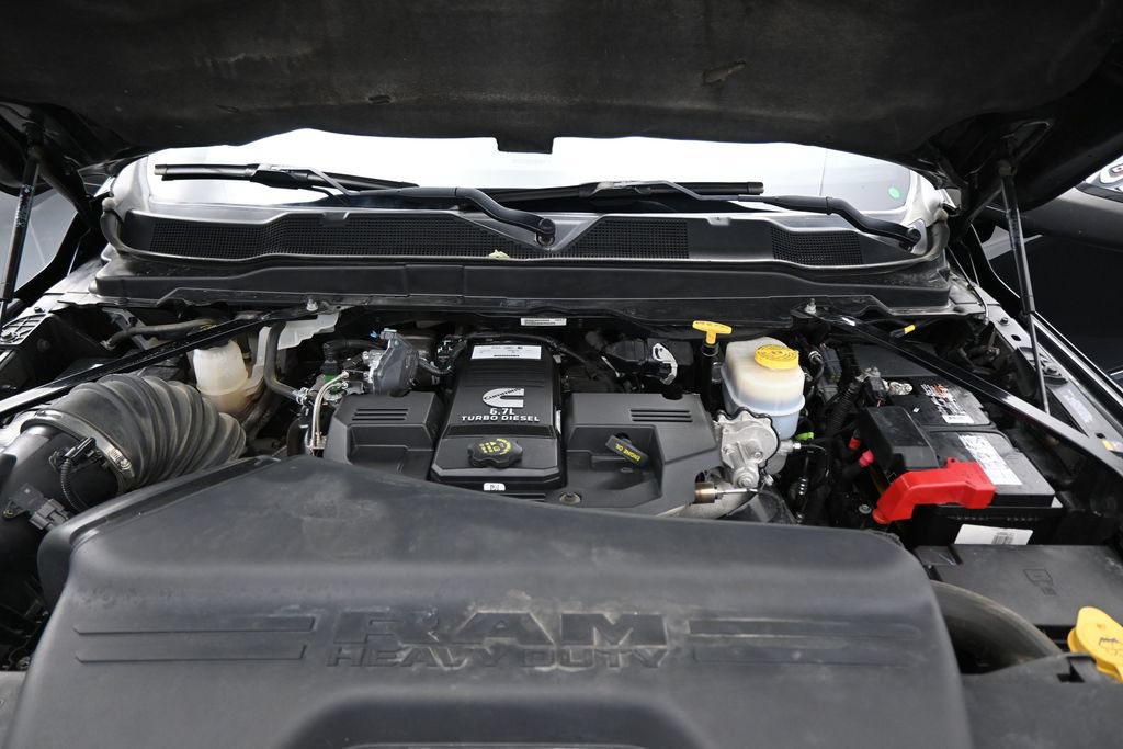 Used 2024 RAM 3500 Limited AWD/4WD image 30