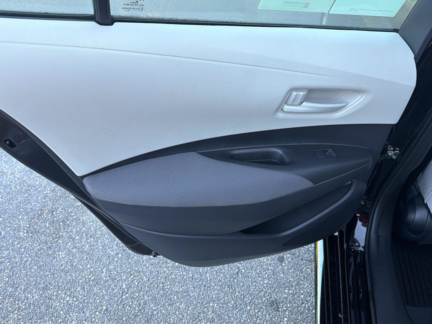 New 2027 Toyota Corolla LE FWD image 17