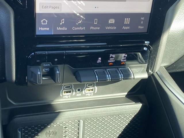 New 2026 RAM 1500 4x4 Crew Cab image 21