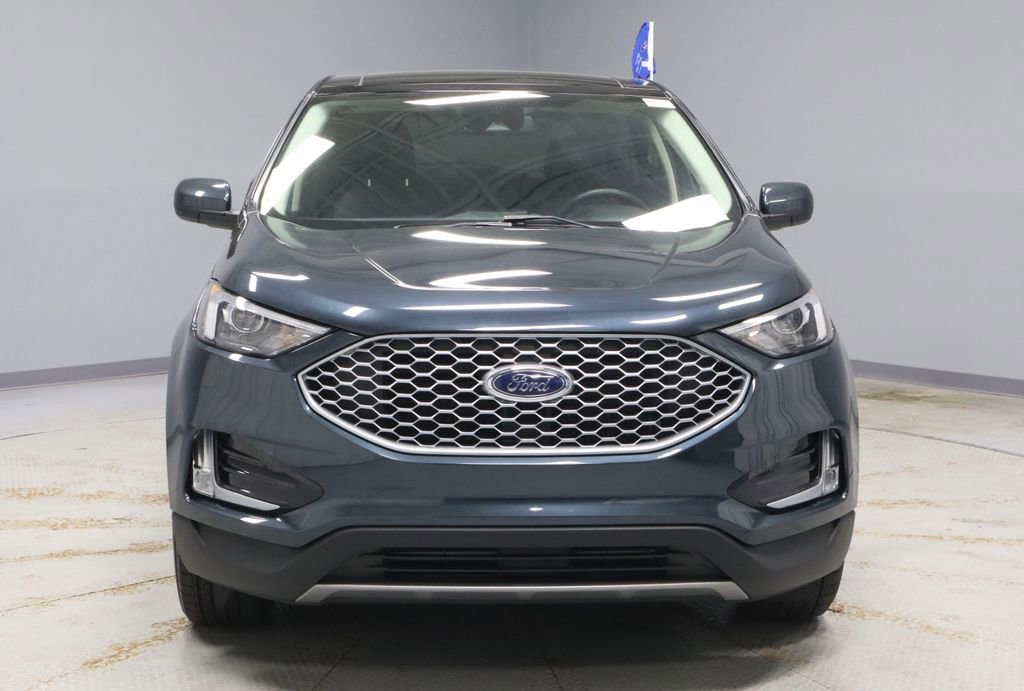 Certified 2024 Ford Edge SEL w/ Convenience Package AWD/4WD image 7