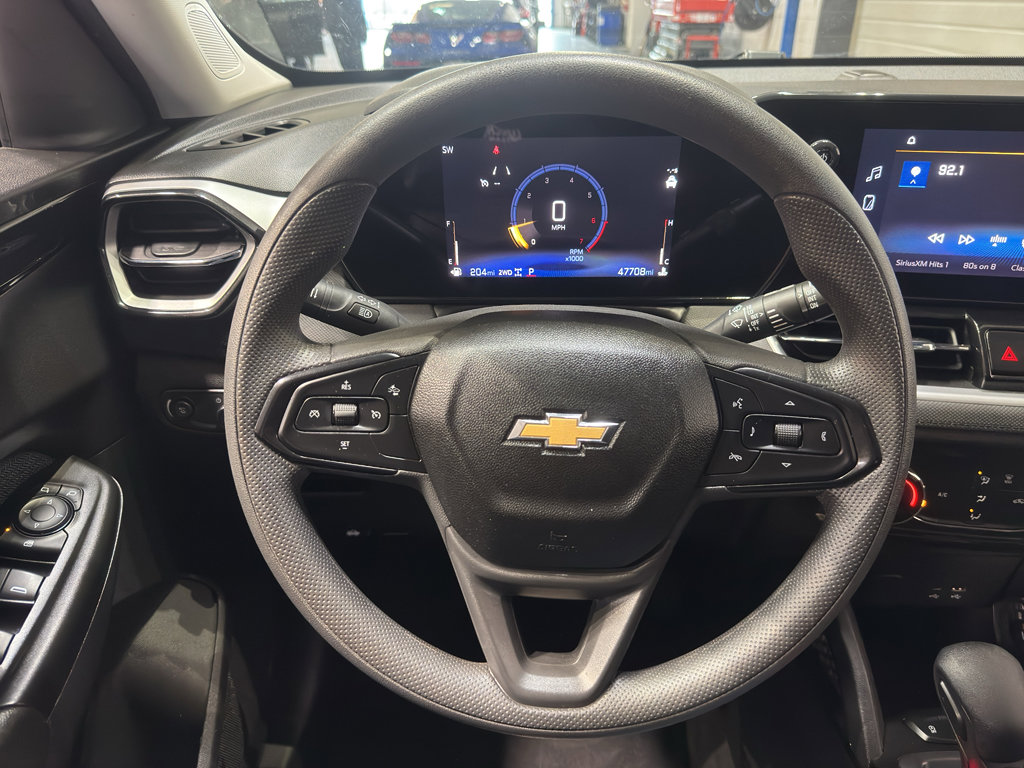 Used 2025 Chevrolet TrailBlazer LT AWD/4WD image 21