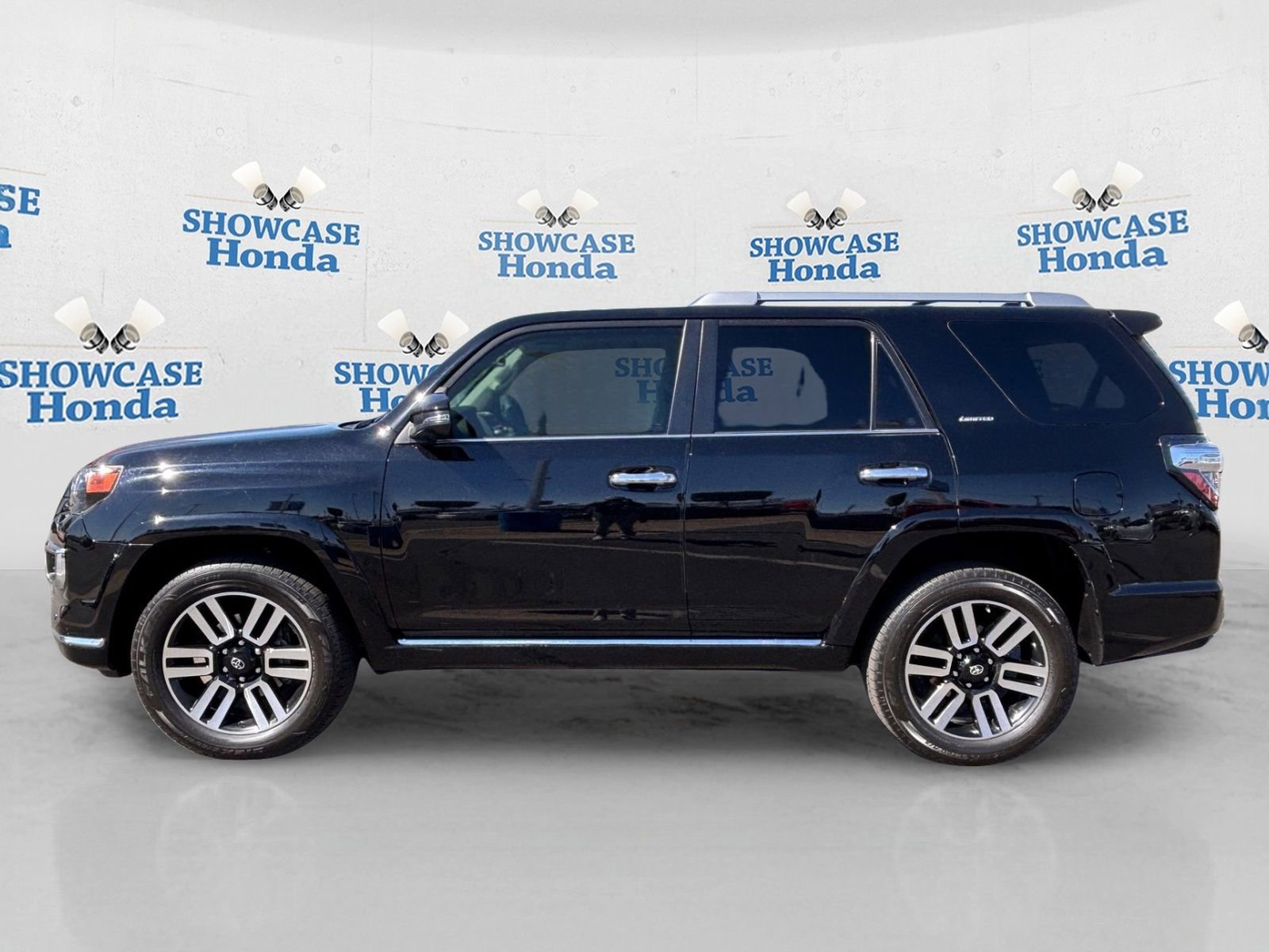 Used 2019 Toyota 4Runner Limited AWD/4WD image 4