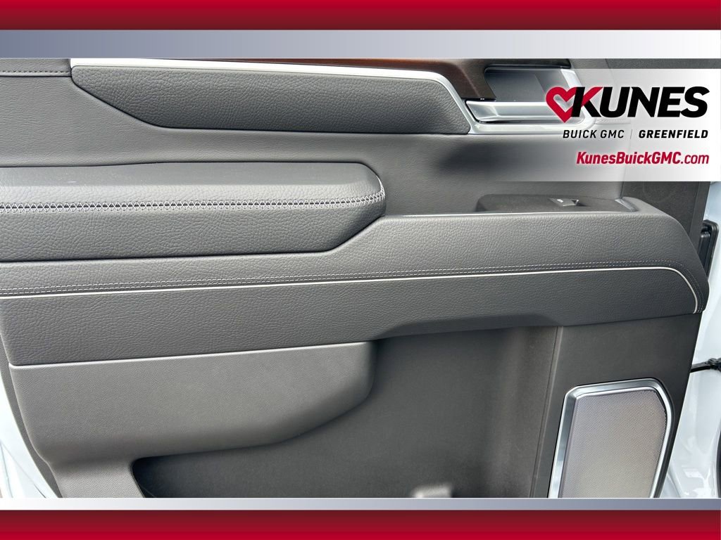 New 2026 GMC Sierra 3500 Denali w/ Denali Reserve Package image 41