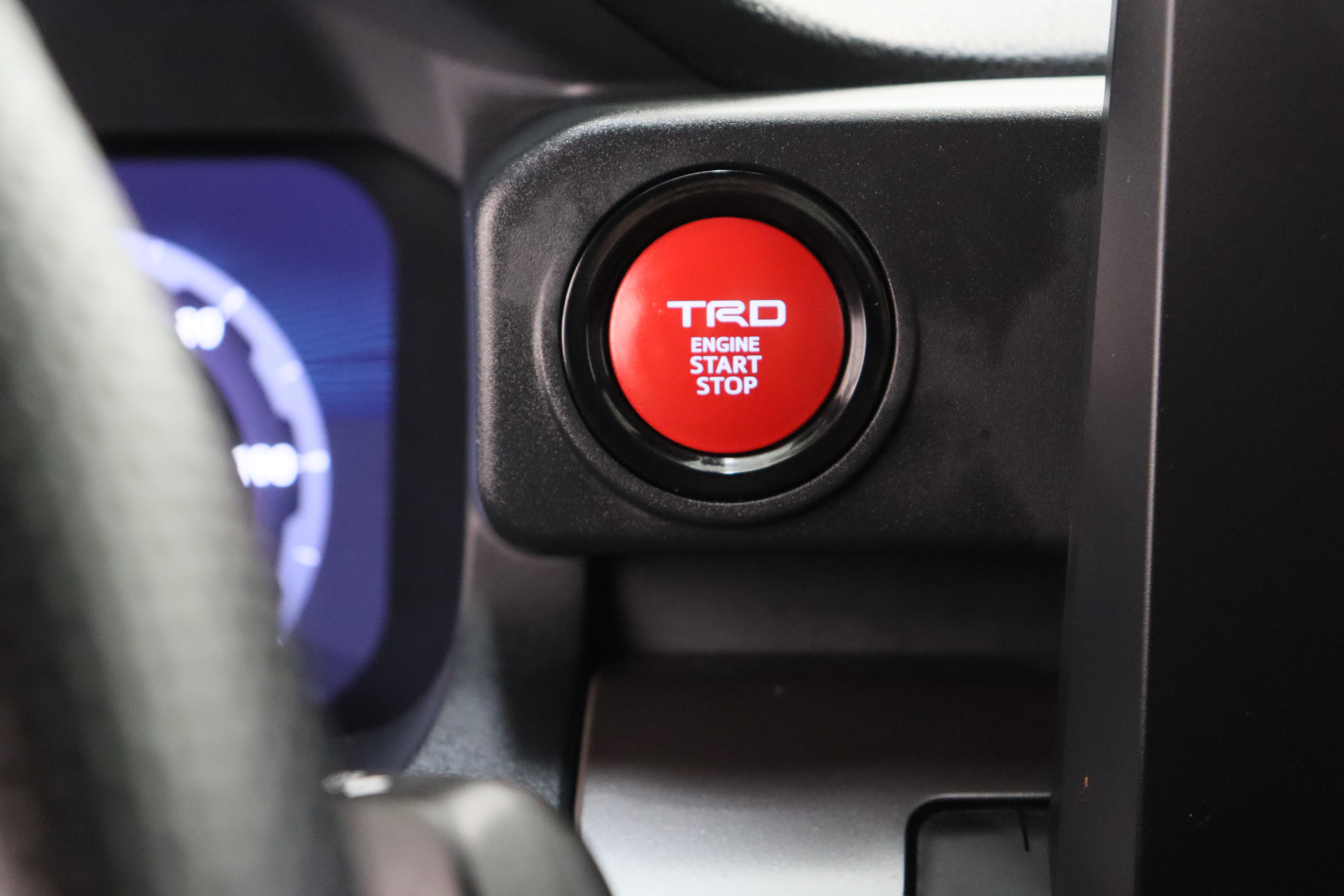 Used 2024 Toyota Tacoma TRD Off-Road AWD/4WD image 17