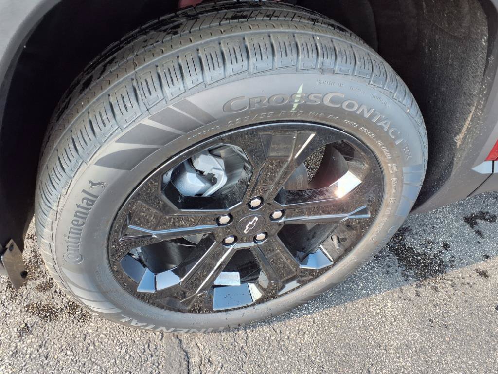 New 2026 Chevrolet Equinox LT w/ Midnight Edition FWD image 8