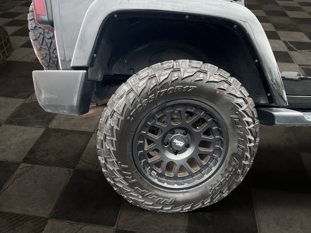 Used 2015 Jeep Wrangler Unlimited Sahara w/ Trailer Tow Group image 12