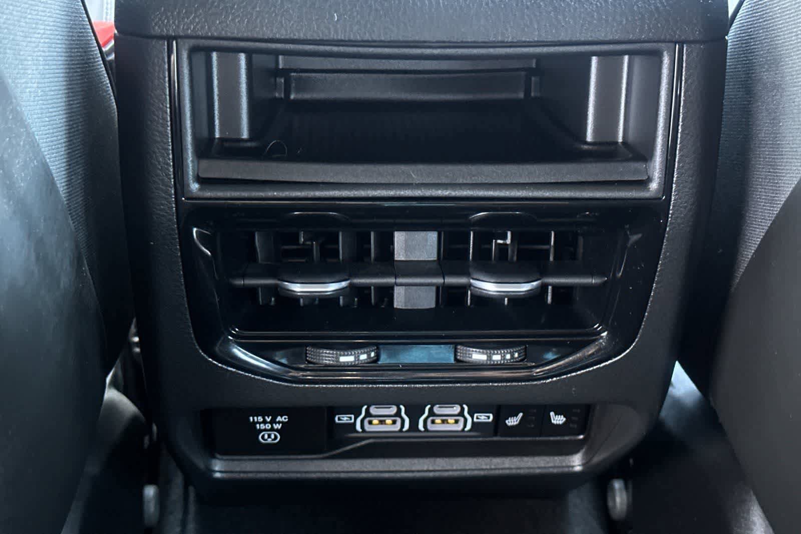 Certified 2022 Jeep Grand Cherokee Overland w/ MOPAR Finishing Package AWD/4WD image 15