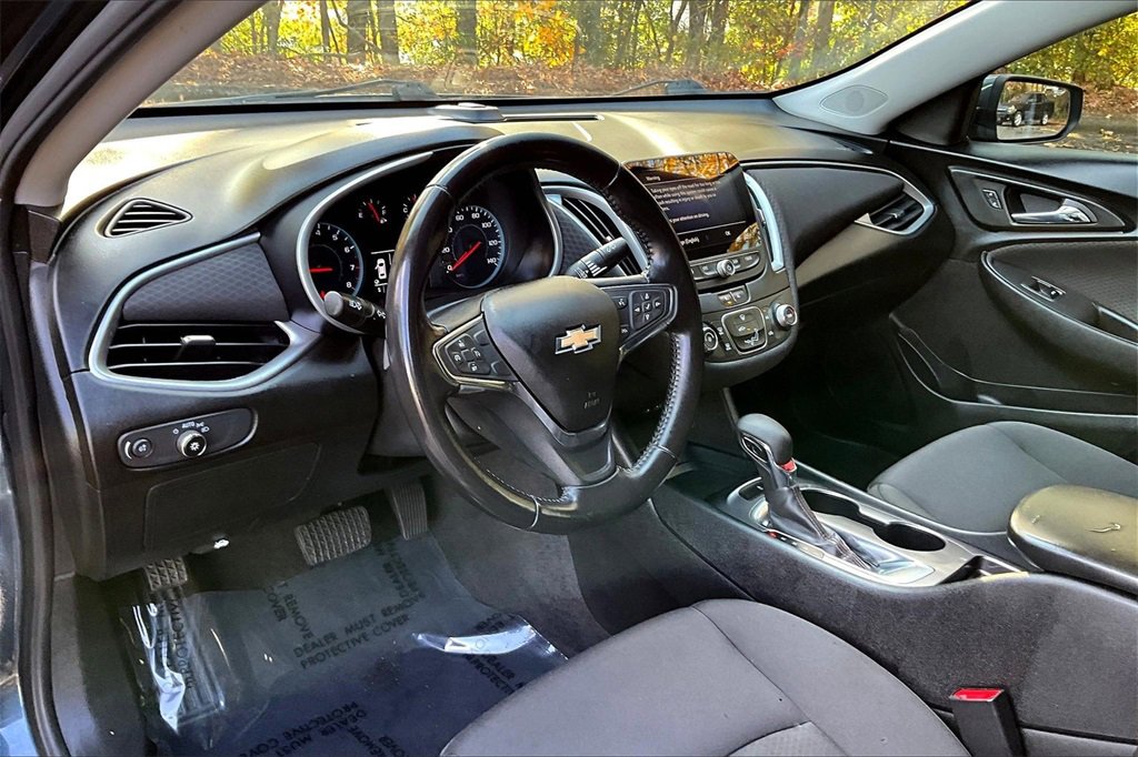 Certified 2021 Chevrolet Malibu RS w/ LPO, Floor Liner Package image 15