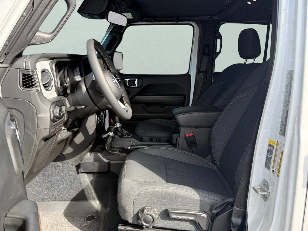 Used 2024 Jeep Wrangler Sahara w/ Safety Group image 27