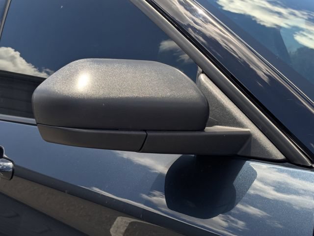 Used 2023 Ford Explorer XLT AWD/4WD image 13