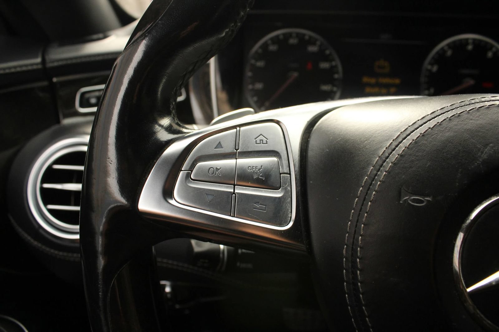 Used 2015 Mercedes-Benz S 550 4MATIC Coupe image 23