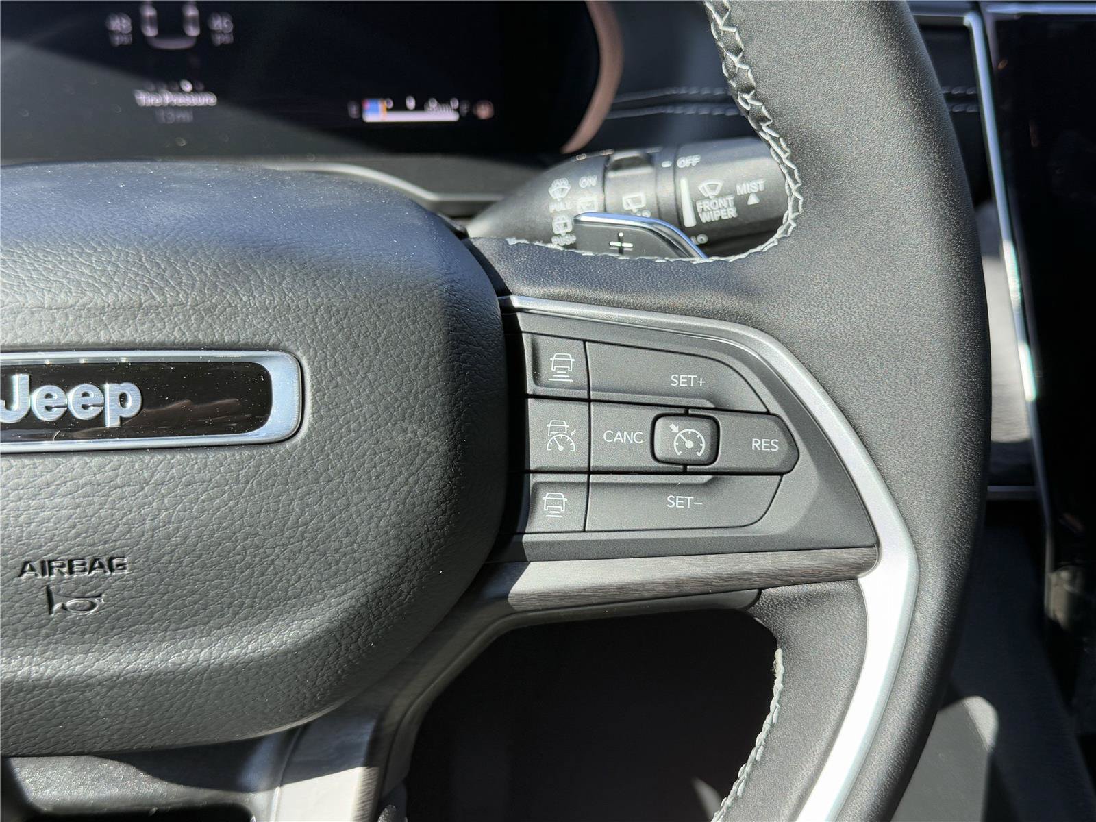 New 2025 Jeep Grand Cherokee L Limited w/ Black Appearance Package RWD image 23
