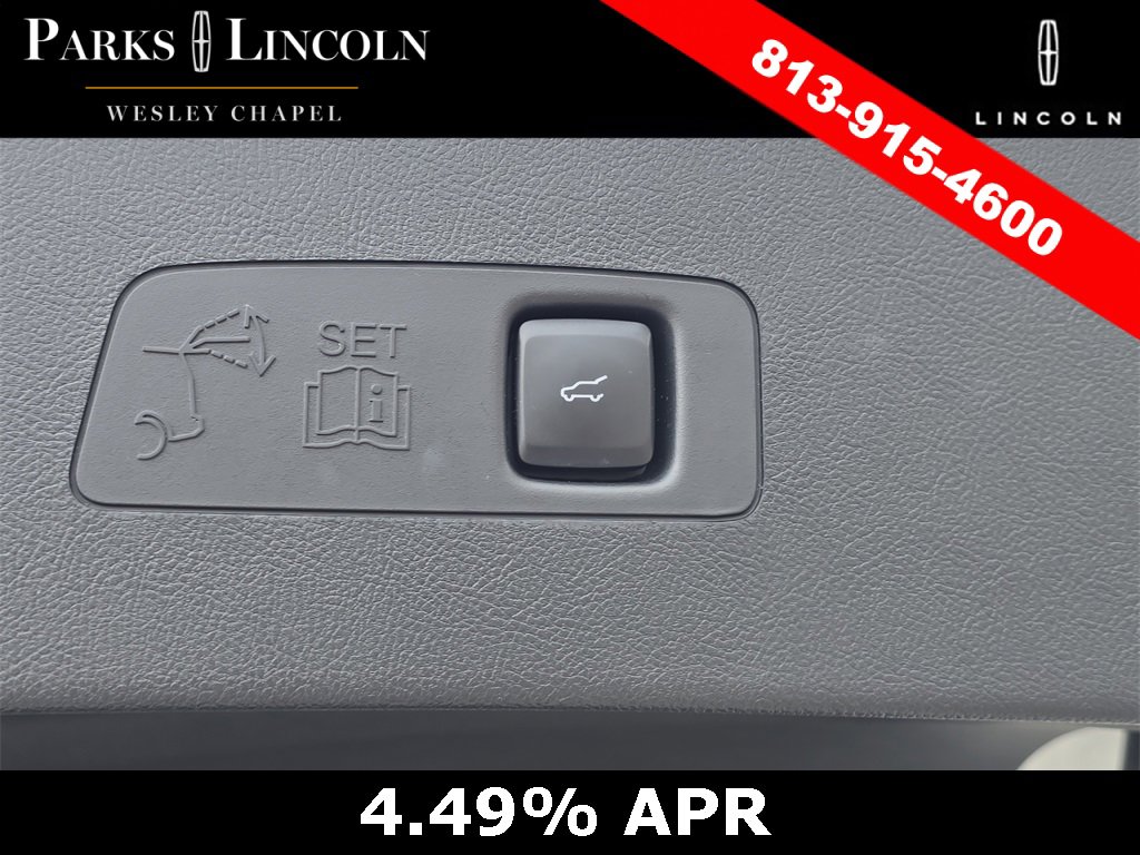 Certified 2023 Lincoln Corsair FWD w/ Equipment Group 101A image 9