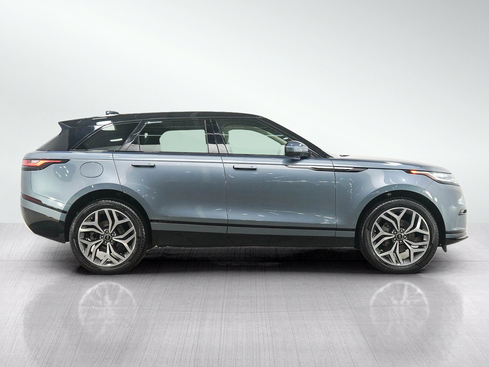 Used 2020 Land Rover Range Rover Velar S AWD/4WD image 6