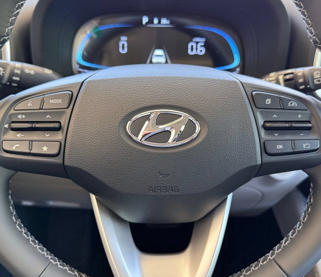 New 2026 Hyundai Venue SEL FWD image 7