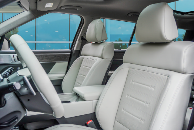 New 2027 Hyundai Santa Fe Limited FWD image 19