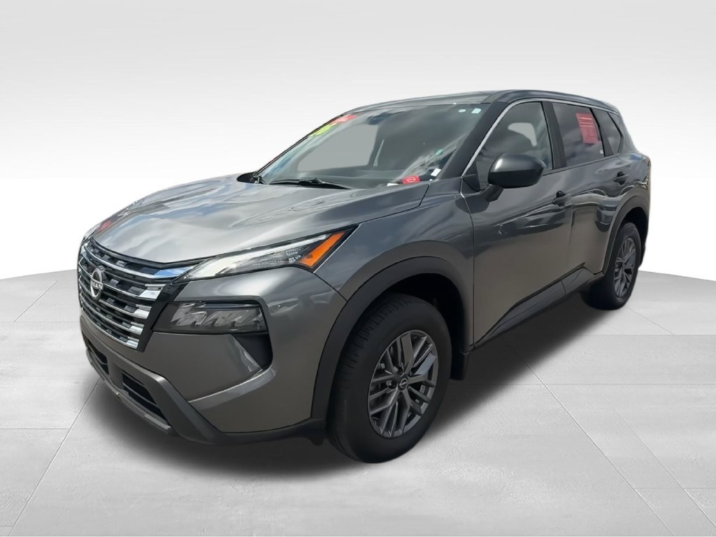 Used 2026 Nissan Rogue S AWD/4WD image 4