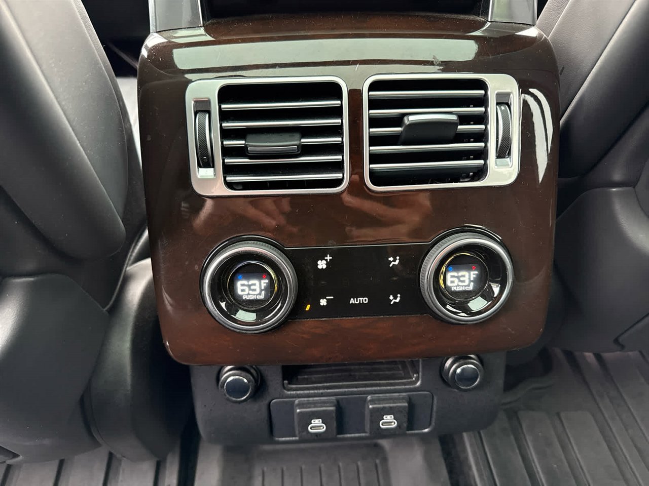 Used 2022 Land Rover Range Rover Westminster Edition image 26