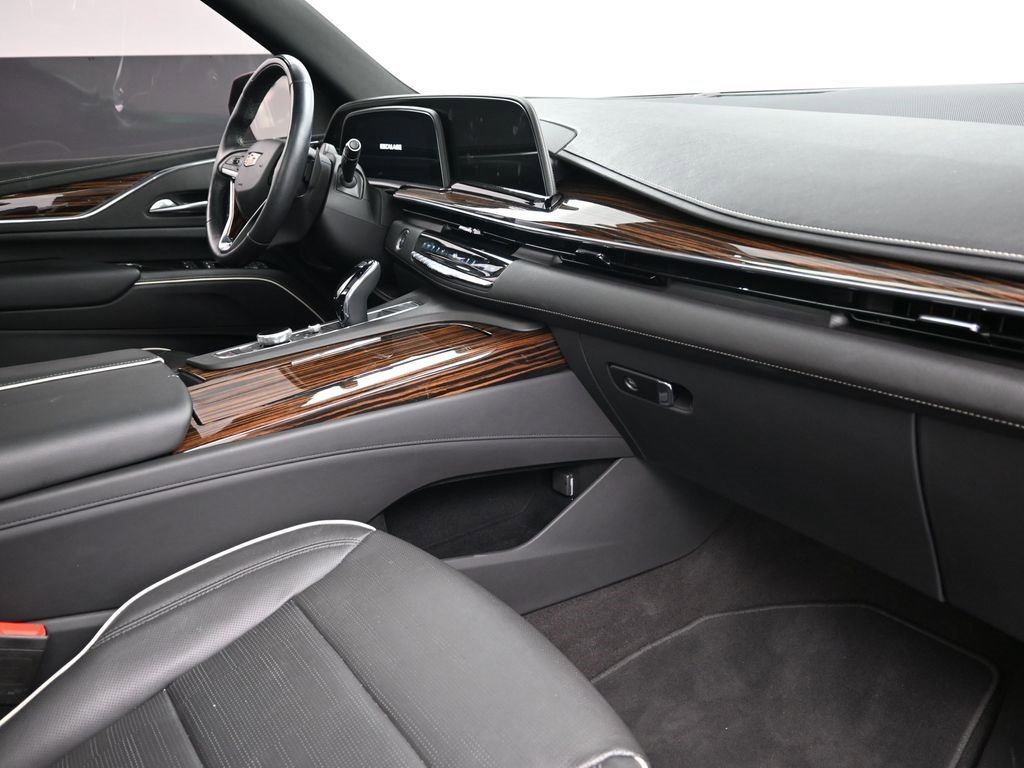 Used 2023 Cadillac Escalade Premium Luxury image 13