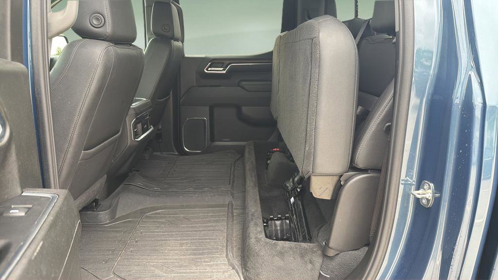 Used 2024 GMC Sierra 1500 SLT w/ SLT Premium Plus Package AWD/4WD image 12