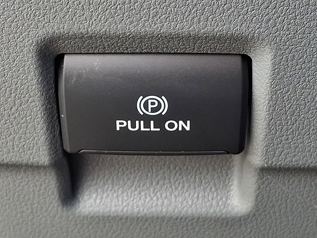Used 2023 Ford F350 XLT w/ 360-Degree Camera Package AWD/4WD image 23