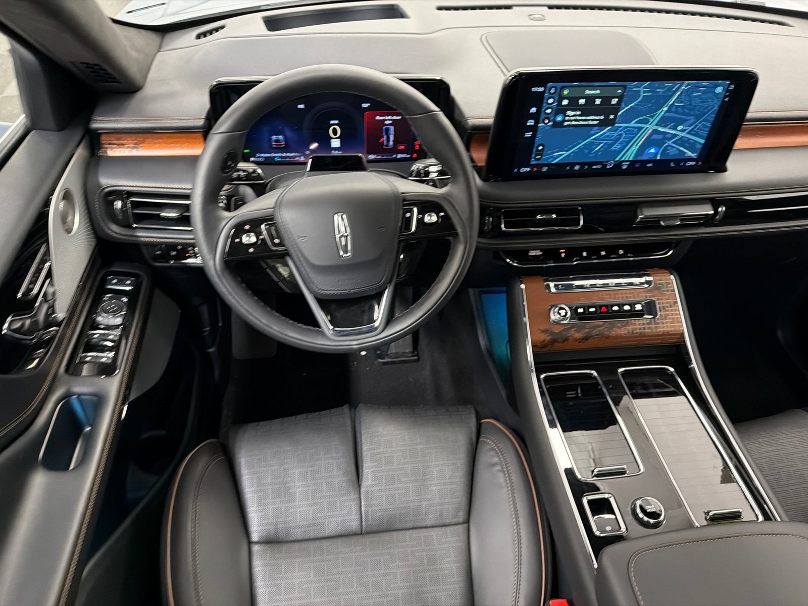 New 2026 Lincoln Aviator Black Label w/ Dynamic Handling Package AWD/4WD image 24
