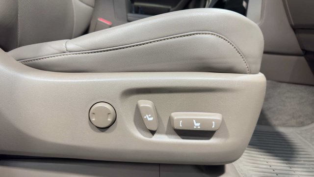 Used 2016 Lexus GX 460 w/ Navigation Package AWD/4WD image 14