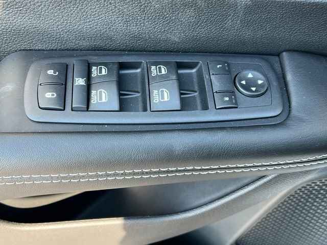 New 2026 Chrysler Pacifica Select image 14