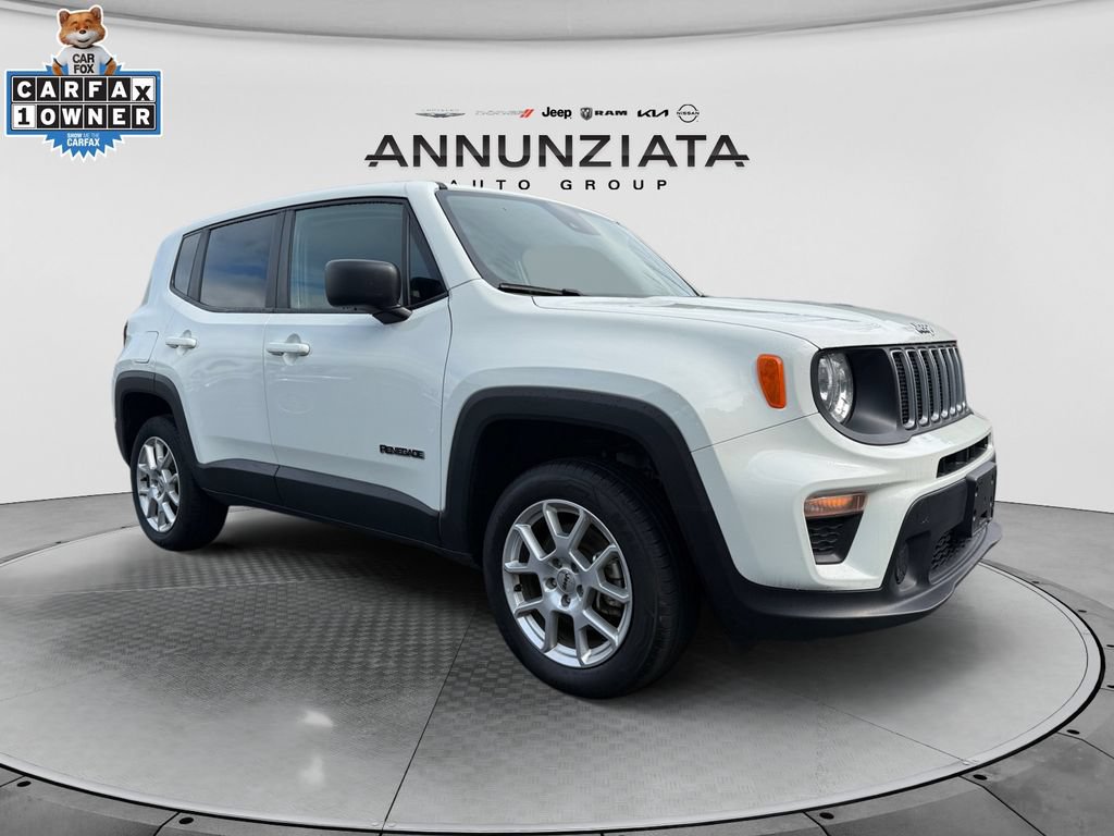 Used 2023 Jeep Renegade Latitude AWD/4WD image 7