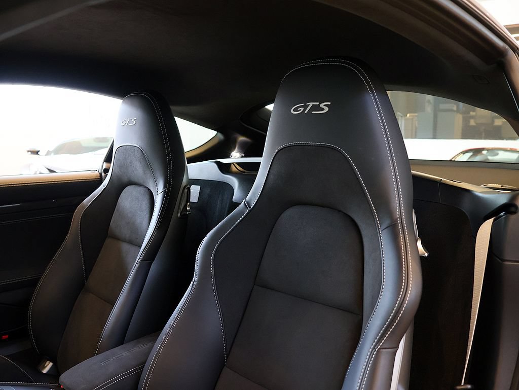 Used 2025 Porsche 718 Cayman GTS RWD image 44