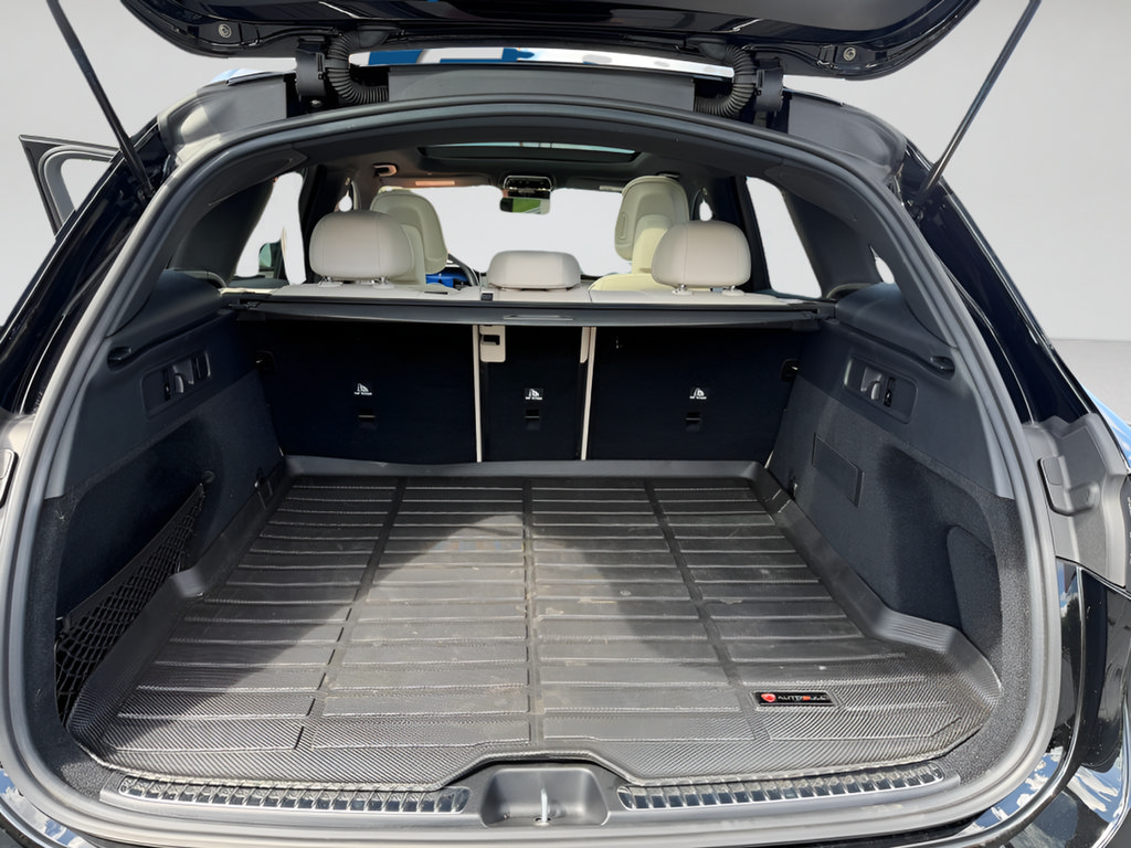 Used 2024 Mercedes-Benz GLC 300 4MATIC image 27