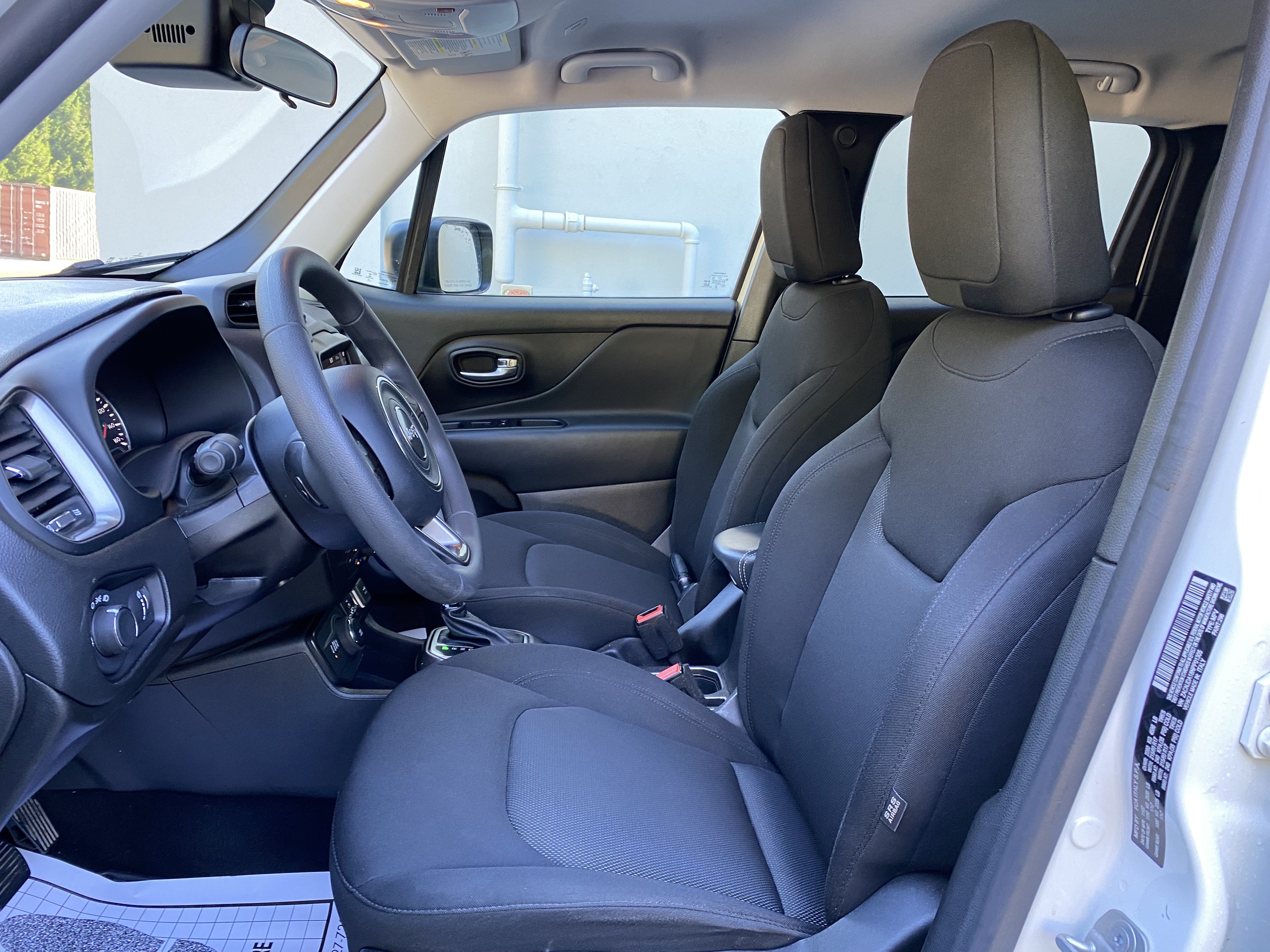 Used 2022 Jeep Renegade Sport w/ Sport Appearance Group AWD/4WD image 16