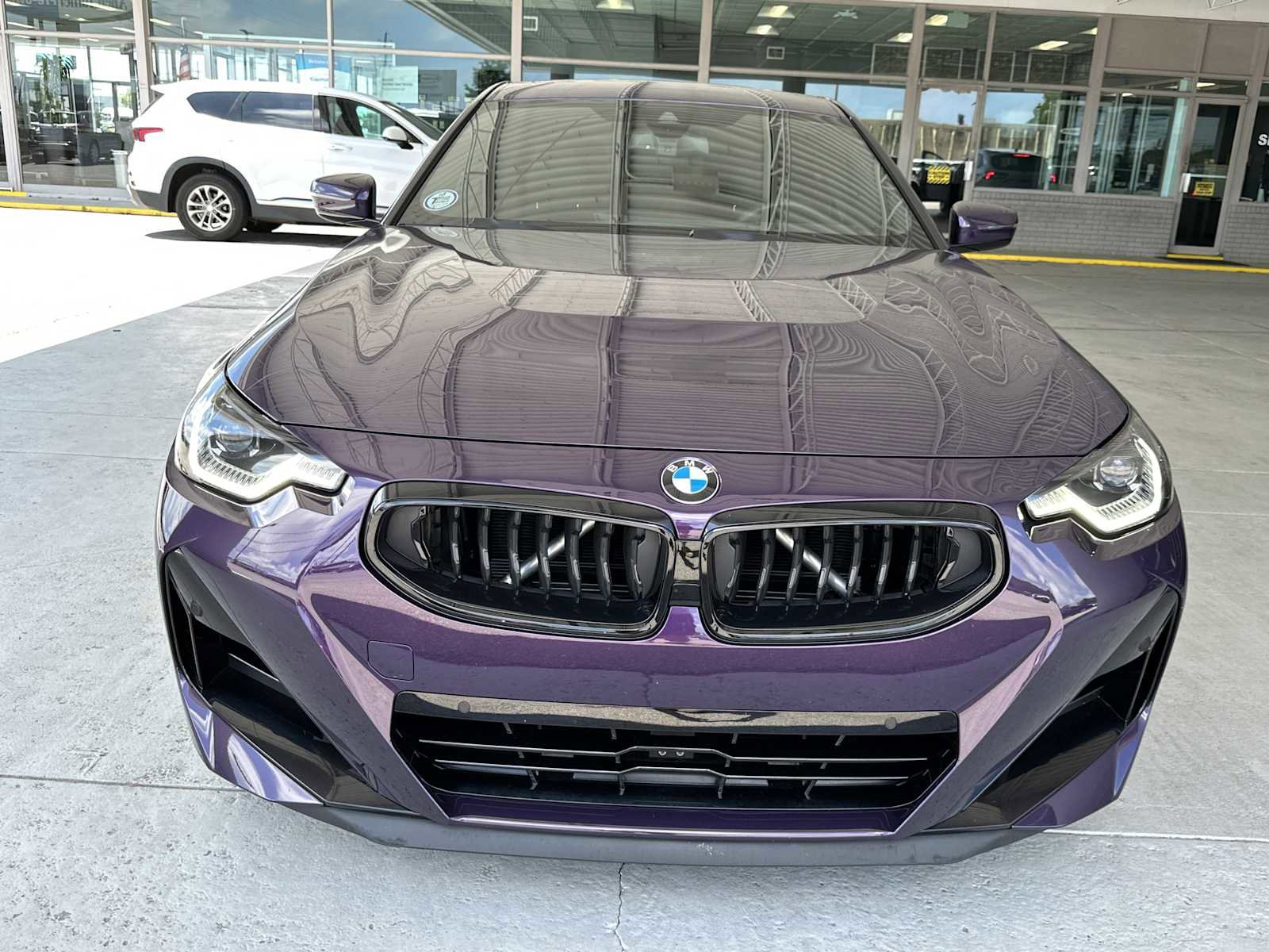 Used 2025 BMW 230i Coupe w/ M Sport Package RWD image 3