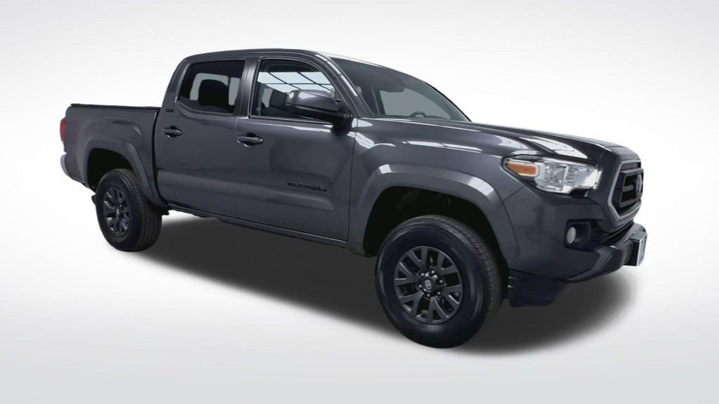 Certified 2023 Toyota Tacoma SR5 w/ Black Out Package (TMS) AWD/4WD image 17