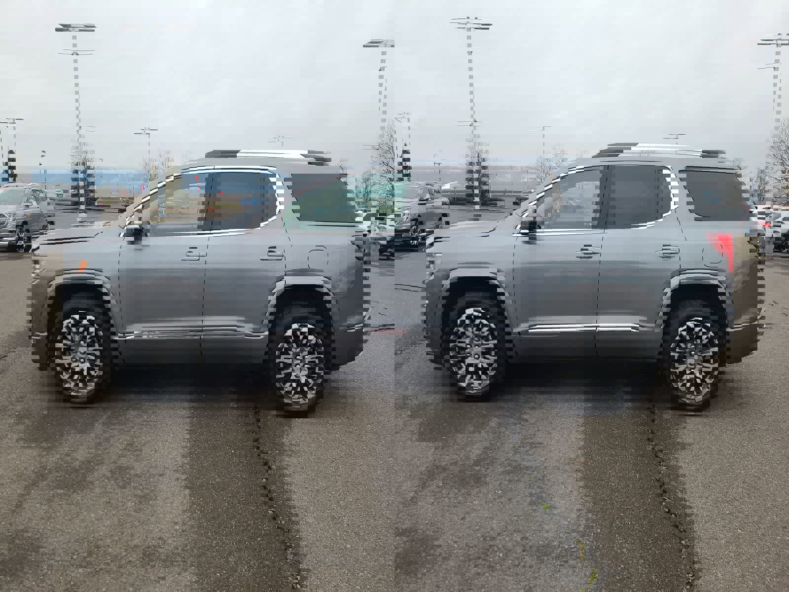 Used 2021 GMC Acadia Denali w/ Denali Technology Package image 11