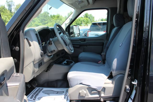 Used 2019 Nissan NV 3500 SL w/ Navigation Package RWD image 14