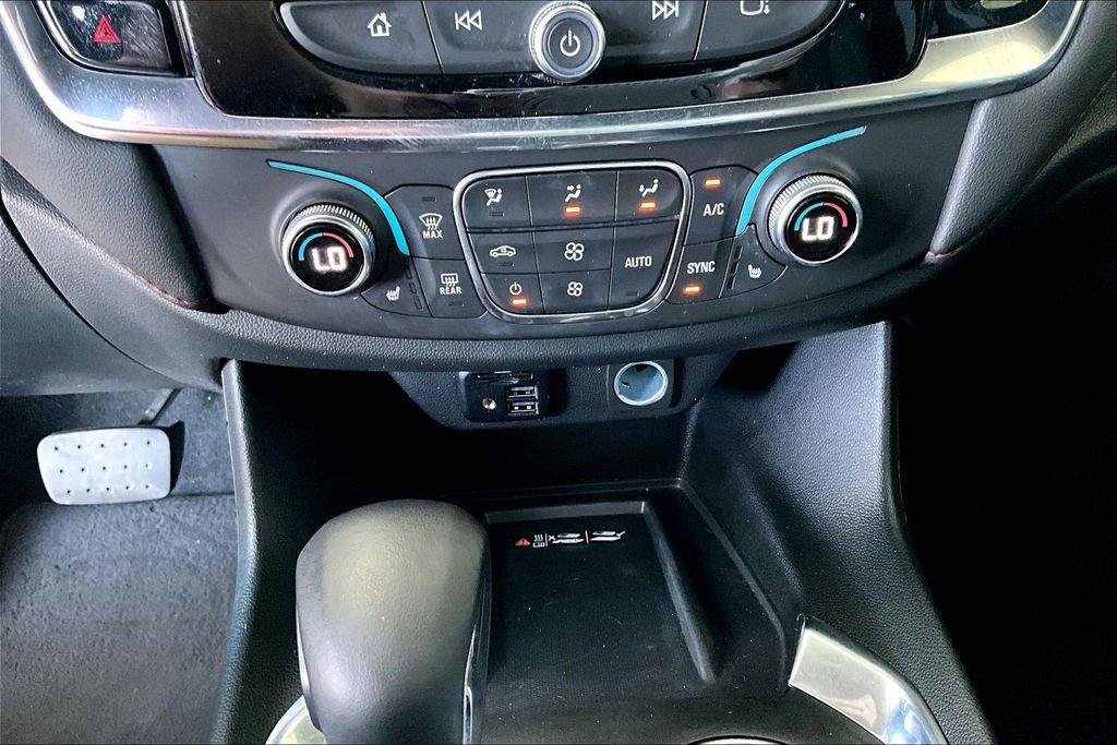 Used 2023 Chevrolet Traverse RS AWD/4WD image 11